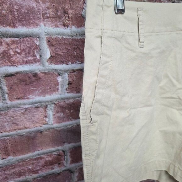 A New Day Tan High Rise Chino Shorts Size 8 Cotton Casual Everyday NEW - Picture 2 of 5